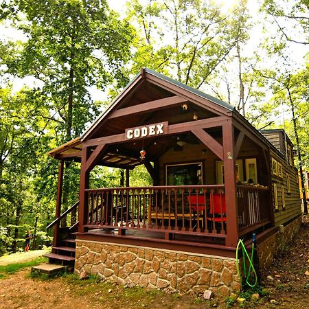 The Codex - Parker Creek Bend Cabins Murfreesboro Bagian luar foto