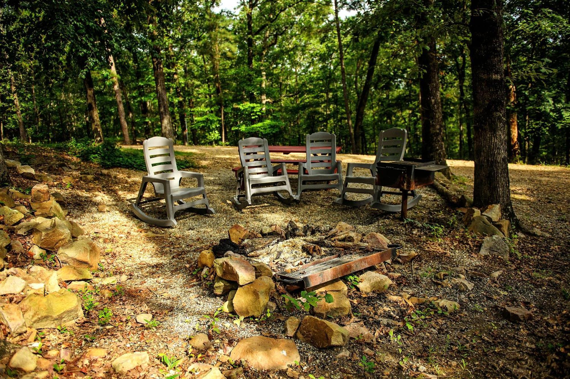 The Codex - Parker Creek Bend Cabins Murfreesboro Bagian luar foto