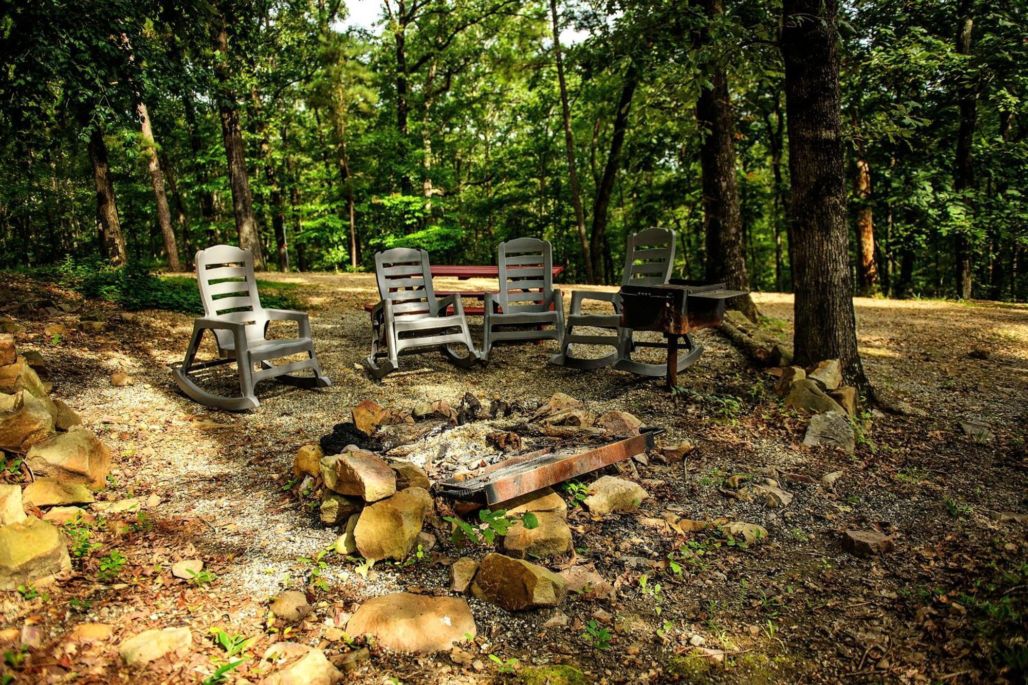 The Codex - Parker Creek Bend Cabins Murfreesboro Bagian luar foto